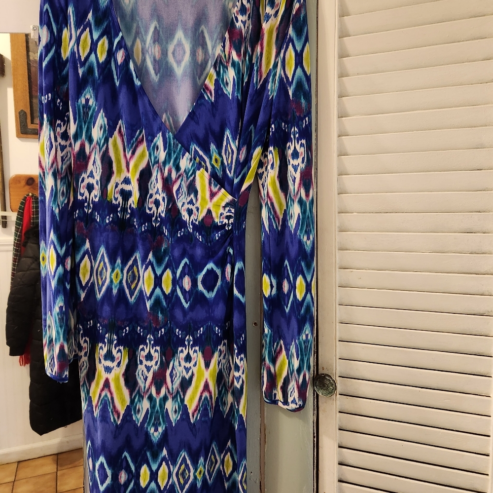 Dress - Picture 5 of 5